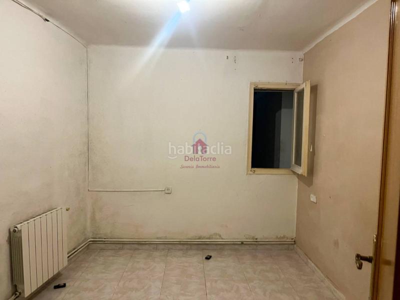 Foto 3908373f-8334-42f5-bc82-cd037263c0c7. Piso planta baja con patio en venta en st. pere nord de 75m construidos tocando a rambla francesc macià. en Terrassa