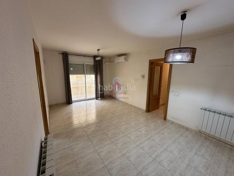 Foto 27ec4bec-69bf-4ead-a37a-e1f36a6179e9. Piso  en venta amplio y luminoso en zona bon preu en Olesa de Montserrat