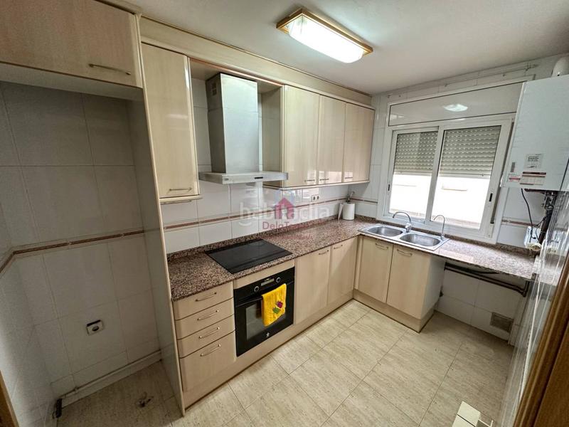 Foto ff98f415-a8fa-4c6b-b913-bcec592ad772. Piso  en venta amplio y luminoso en zona bon preu en Olesa de Montserrat
