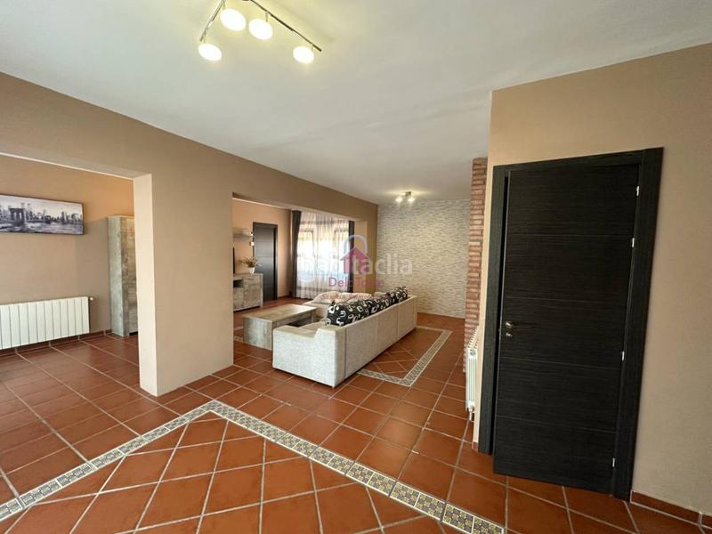 Foto b88e7b68-2fd6-4766-b43b-eff2b7da694f. House with heating parking in La plana Esparreguera