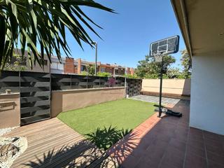 Casa en La plana. Casa en venta espaciosa, luminosa y perfectamente ubicada!