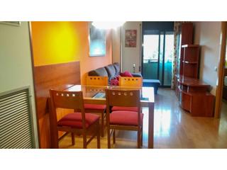 Pis  Poetesa capara. Piso con patio interior y balcón mirador en venta seminuevo del
