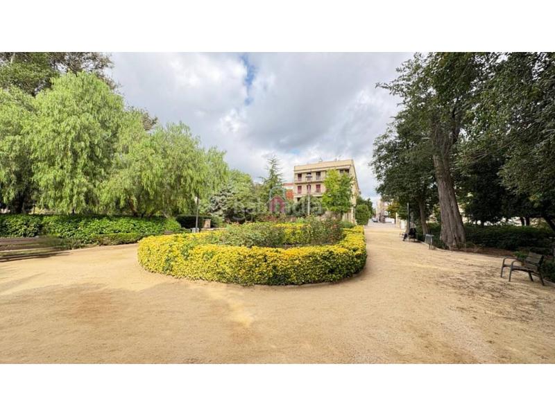 Foto 00ed8456-df56-43bb-a167-472c2b0cb98b. Casa aparellada amb calefacció aparcament a Ca n'Aurell Terrassa