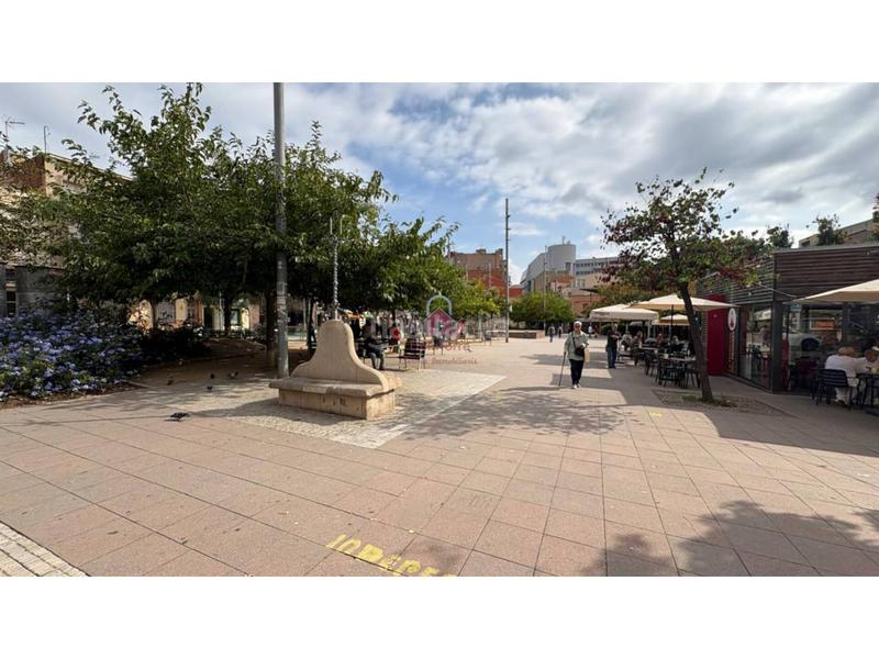 Foto d0faaa9d-05f4-4054-b96c-f522e1f01bef. Casa aparellada amb calefacció aparcament a Ca n'Aurell Terrassa