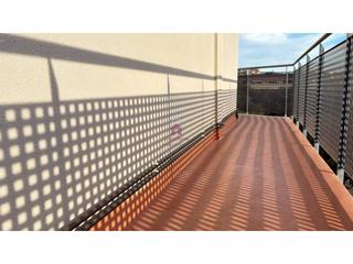 Pis a Poble Nou. Piso en venta con gran balcón esquinero totalmente exterior de 9