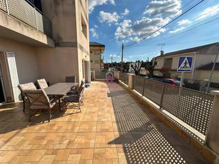 Piso  L´om. Piso en venta con gran terraza en venta en esparreguera  zona ba