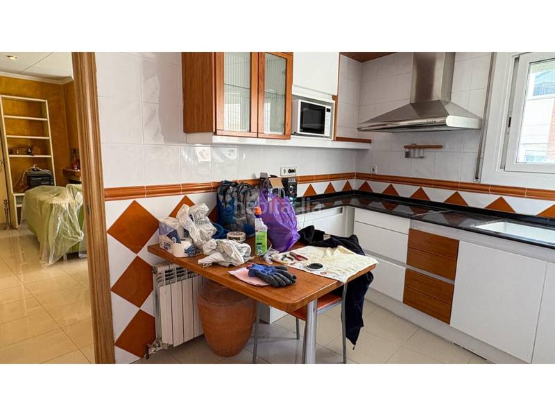 Foto d0e95b05-c7df-47fb-b9d4-9a130d413117. Casa con riscaldamento in Ca n'Aurell Terrassa