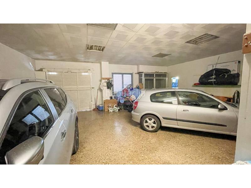 Foto f1c1d0b4-68a0-423b-8f82-7f823ebe6c00. Local commercial dans La Maurina Terrassa