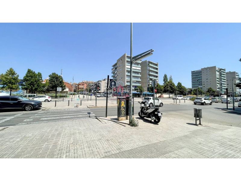 Foto 6bef6a0b-801e-4640-bd51-9d77fca21668. Aparcament cotxe a Barri del Centre Terrassa