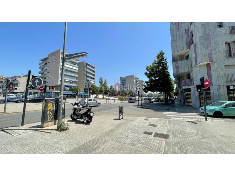 Foto 7a3859a7-cdfd-4828-b799-c3cf79b1a8e4. Aparcament cotxe a Barri del Centre Terrassa