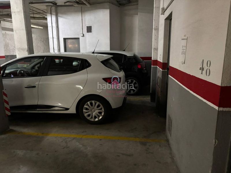 Foto a939a962-6a91-465d-893c-c23cb5f039f0. Aparcament cotxe a Barri del Centre Terrassa