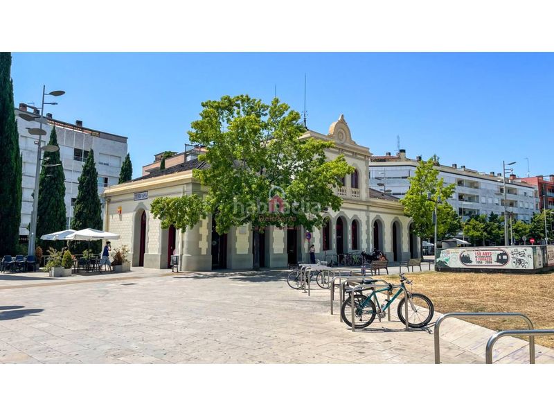 Foto ddd8c2fd-8d34-45d0-9c00-4ce9266a1661. Aparcament cotxe a Barri del Centre Terrassa