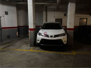 Parking voiture  Calle sant leopold. Plaza de parquing y trastero en venta en el centre de terrassa,