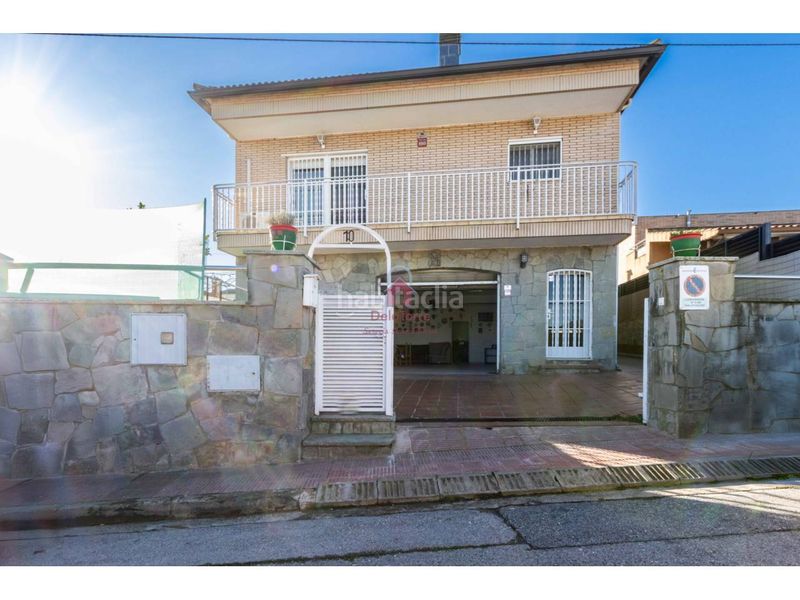 Foto c04c11bd-2e45-4c5d-92a9-22f290524660. Casa amb calefacció piscina a Can Parellada Terrassa