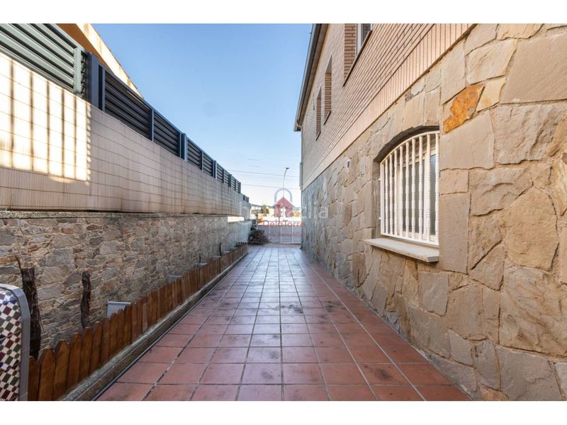 Foto d4549f76-5c01-4060-a088-f8a2ca89c68c. Casa amb calefacció piscina a Can Parellada Terrassa