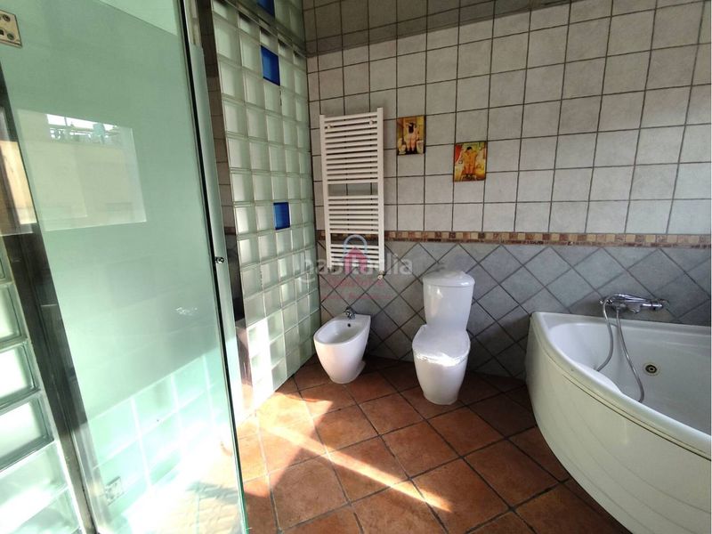 Foto 8321a927-1f26-4a74-9370-e3438a3e4558. Duplex with heating parking in Sant Pere Nord Terrassa