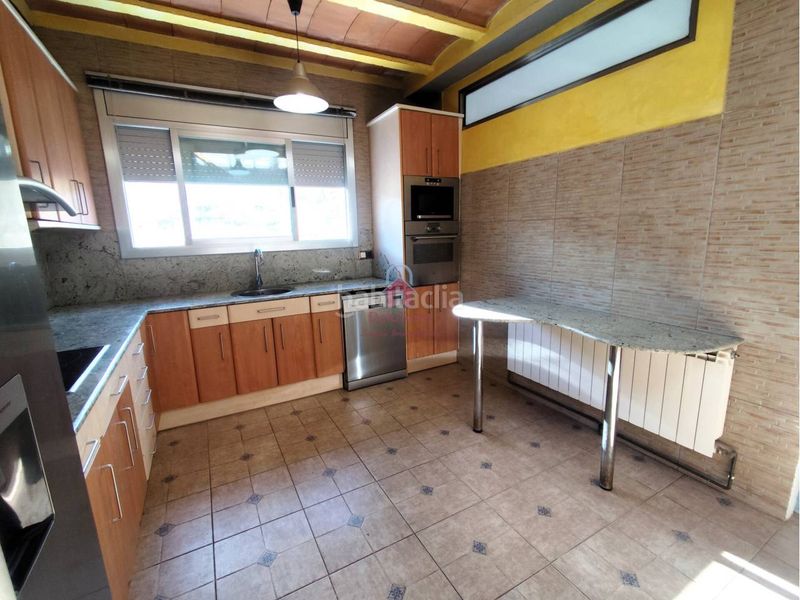 Foto b056afba-8070-498a-abce-67a369d06fd6. Duplex with heating parking in Sant Pere Nord Terrassa