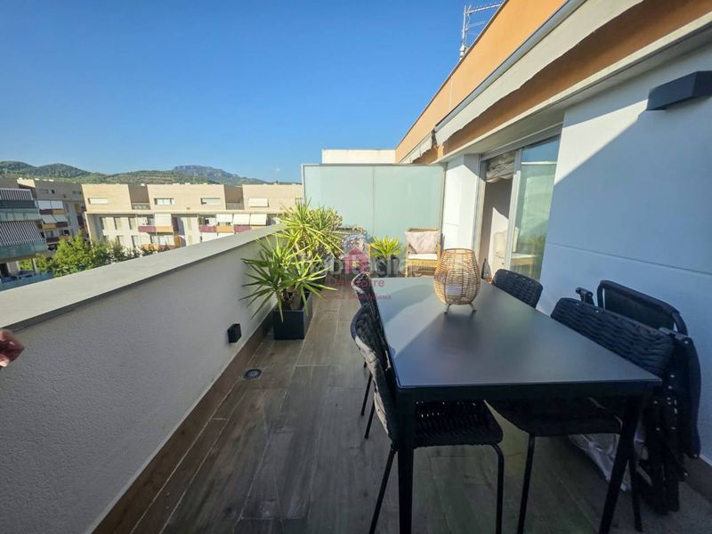 Foto 541a2fb4-94ad-419d-8408-21f6d1cf2c66. Ático espectacular ático en venta de 4 habitaciones con terraza en Can Roca, . en Terrassa