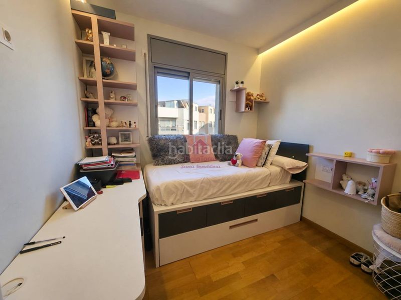 Foto f92b9667-5965-4f23-ba19-ed0d0e7c64f4. Ático espectacular ático en venta de 4 habitaciones con terraza en Can Roca, . en Terrassa