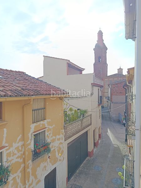 Foto 38729626-c9c9-4144-8cb7-2a3d279ac031. Casa adossada amb xemeneia a Tudelilla