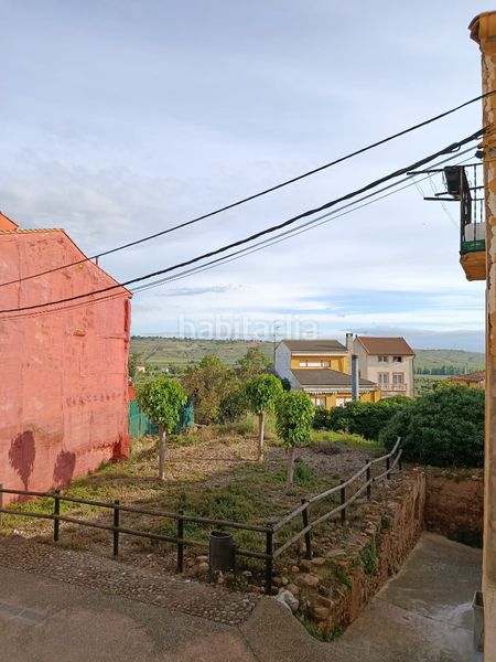 Foto 50cac9b0-4ea1-44b0-977a-d2a0b40e3eef. Casa adossada amb xemeneia a Tudelilla