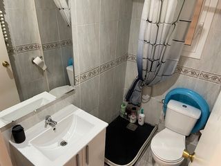 Pis  Carrer de la mare de déu dels angels. Piso en el centro de barcelona, bien comunicado, 3 habitaciones