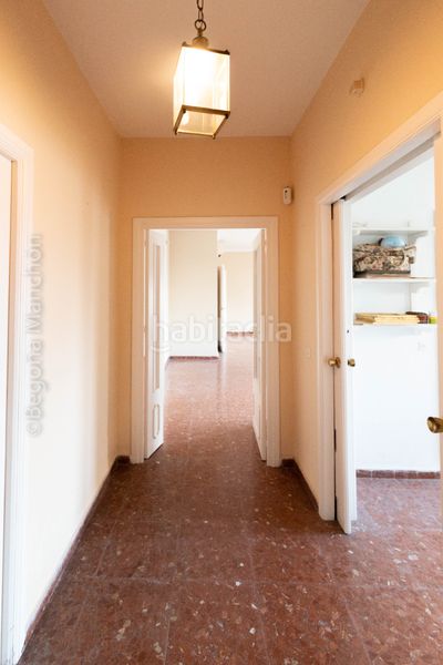 Foto 93bc8c89-0034-4ddb-951b-08ace583d56a. Piso "todo exterior, 6 dormitorios y luz a raudales en bahía blanca" en Cádiz