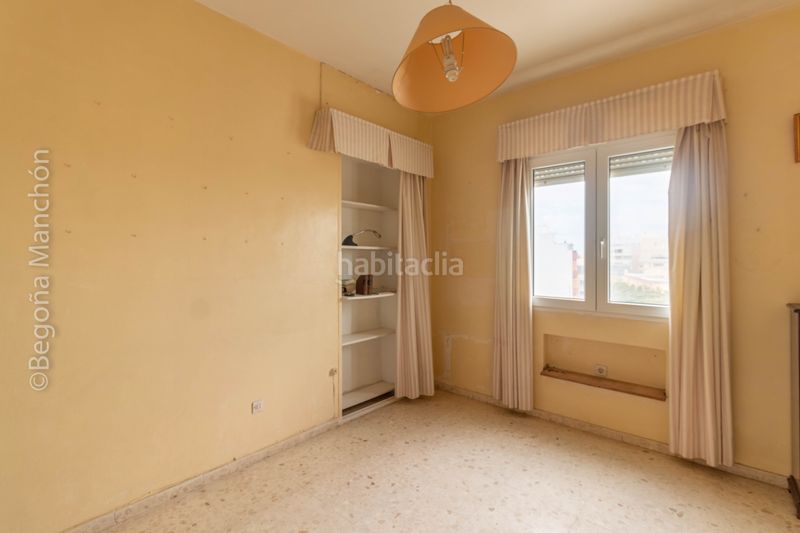 Foto fc38a344-6fda-4d54-a25a-f515d32356ec. Piso "todo exterior, 6 dormitorios y luz a raudales en bahía blanca" en Cádiz