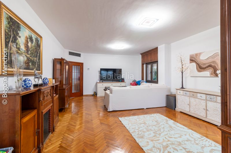 Foto 90b1cbce-74c7-4fad-9281-dbc060fe9323. Piso exclusividad y luz en bahía blanca: 139 m² con terraza junto a las puertas de tierra en Cádiz