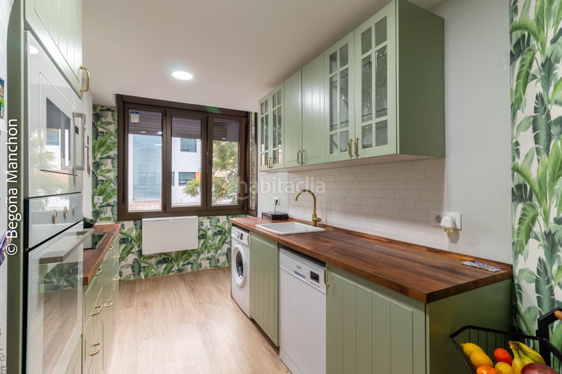 Foto a9bbbe77-2b45-49ec-bffd-0d0452b56d14. Piso exclusividad y luz en bahía blanca: 139 m² con terraza junto a las puertas de tierra en Cádiz