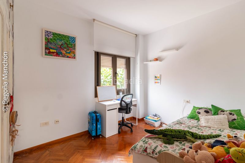 Foto cff3bd54-054e-4f18-b30a-2442b5c565dd. Piso exclusividad y luz en bahía blanca: 139 m² con terraza junto a las puertas de tierra en Cádiz