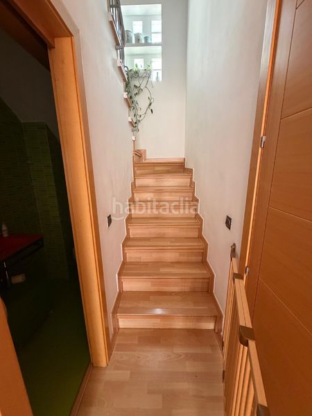 Foto 21d1f571-7909-4c70-88ae-b8c39931e273. Casa adossada a Santiponce