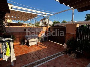 Foto 622b6d28-9dcd-494a-a24e-840eea7f194a. Casa adossada a Santiponce