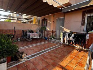 Foto ae3ce1df-83cb-48e4-87c8-57d05eb94bb7. Casa adossada a Santiponce