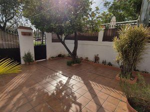 Semi detached house in Centro. Casa adosada en bormujos