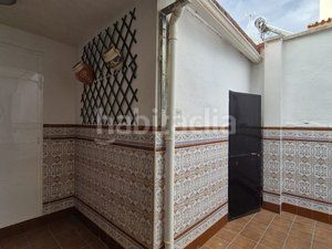 Foto 97092058-c311-4fc5-9f5d-657d44fcdc6a. Casa adosada  en Centro Bormujos