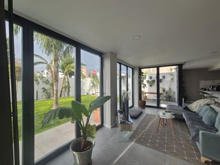 Xalet en Centro. Casa y apartamento tur�stico en bormujos