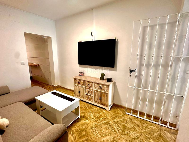 Foto 5b2fe50e-ff38-492d-b5f6-75d566038a36. Casa adossada a Torreblanca Sevilla