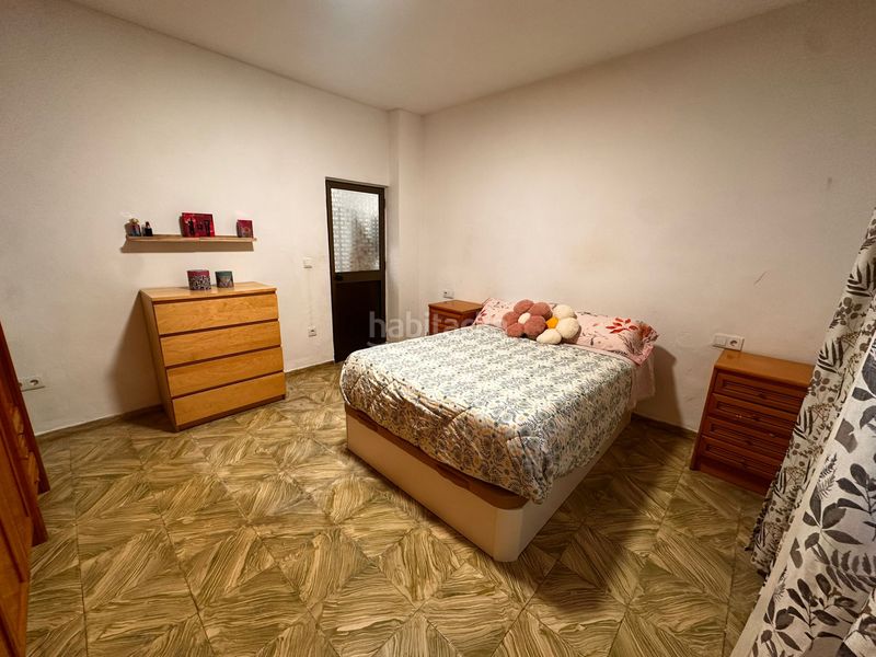 Foto f2aa8f1b-3e82-4352-afd1-15ecec4b7e8e. Casa adossada a Torreblanca Sevilla
