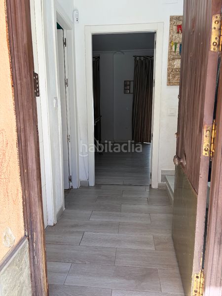 Foto 3df3fe4b-fe12-4270-84c7-d45c8bd4b967. Casa adossada a Gines