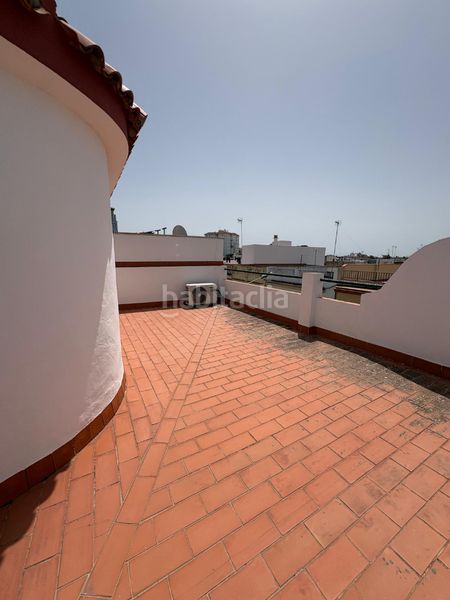 Foto 646b6e99-21e9-45d4-9d9e-8c1850ef84ee. Casa adossada amb aparcament a Vista Azul - Consolación Dos Hermanas