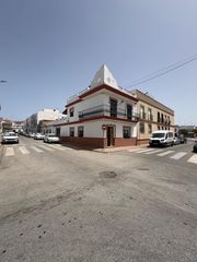 Casa adossada en Vista Azul - Consolaci�n. Casa de esquina en dos hermanas