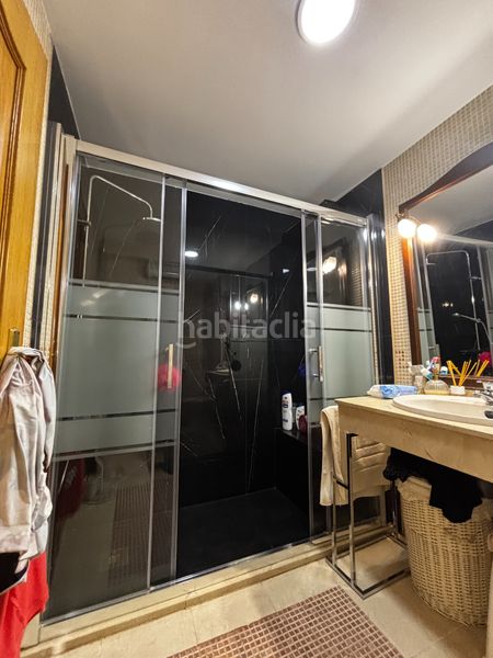Foto a9833030-aea4-4722-95ce-961c640bdcde. Casa aparellada amb aparcament piscina a Centro Bormujos