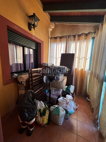 Foto c64678d2-6b25-461a-b8e6-0f2642715939. Casa aparellada amb aparcament piscina a Centro Bormujos