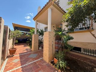 Xalet en Gines. Chalet en gines