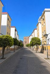 Flat in Cruz Roja. Piso junto al hospital v.macarena