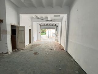 Local Comercial a Carrer d'Anna Maria Martinez 23