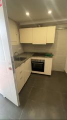 Studio in Carrer de camprodon 37. Estudio barato al lado metro