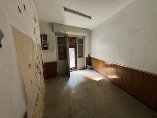 Local Comercial a Ronda del Guinardó 184