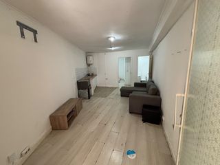 Local Comercial a Carrer de camprodon 37. Local estudio